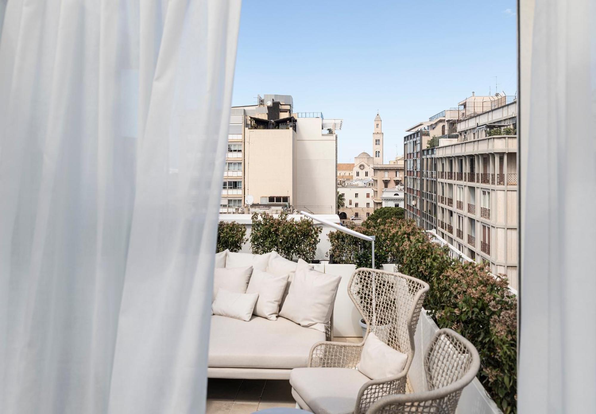 Le Terrazze Suites Bari Extérieur photo